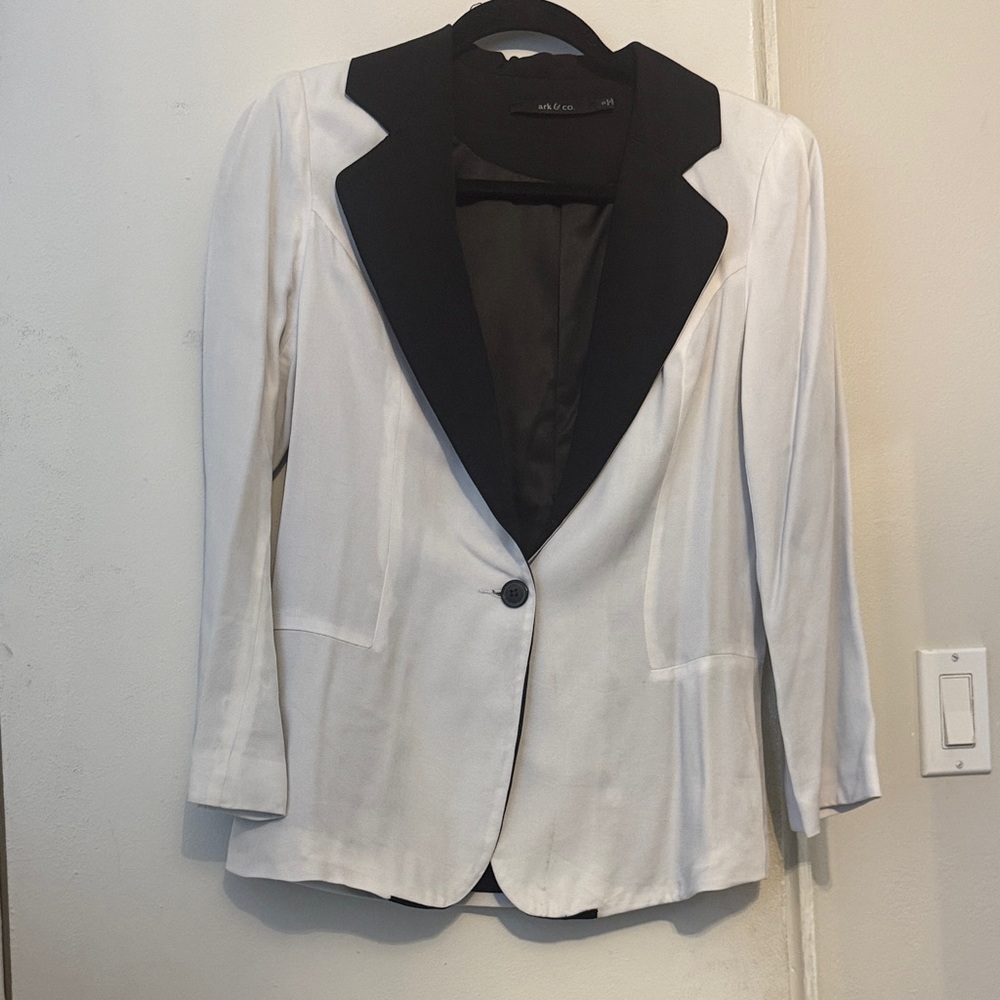 Ark & Co Black and Cream Blazer
